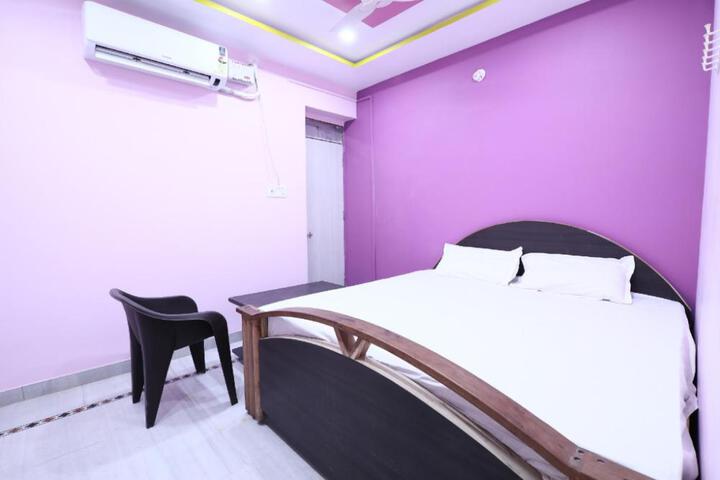 Suraj Hotel & Restaurant
