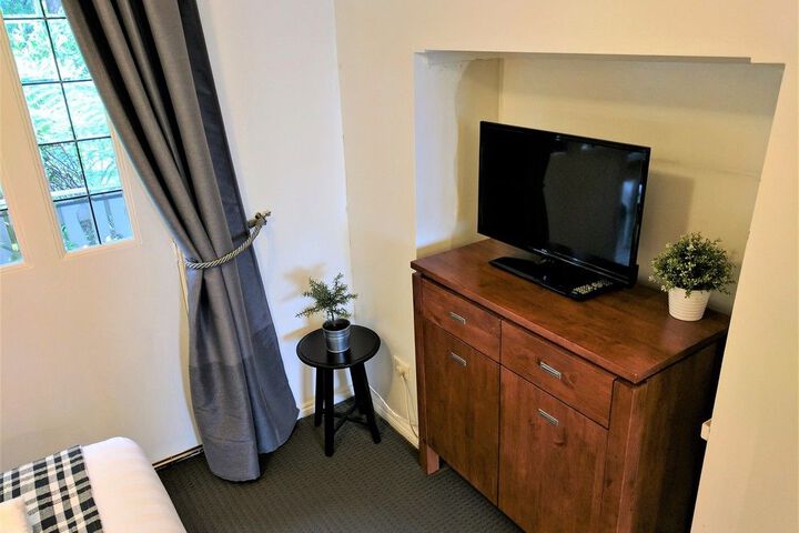 Room 73 of 91