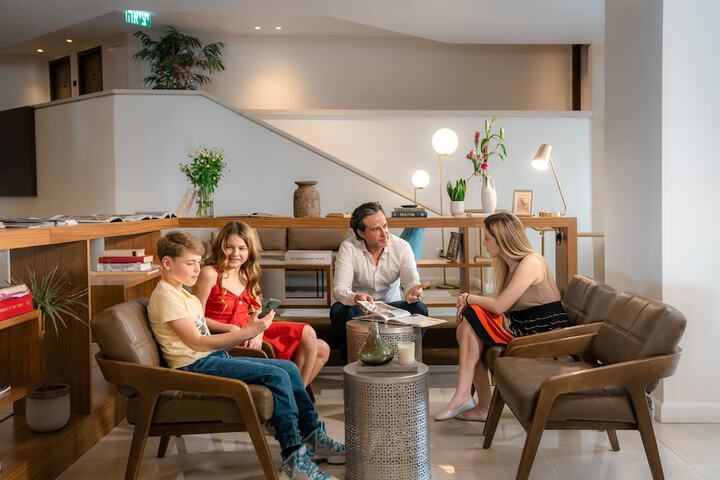 Guest Lobby