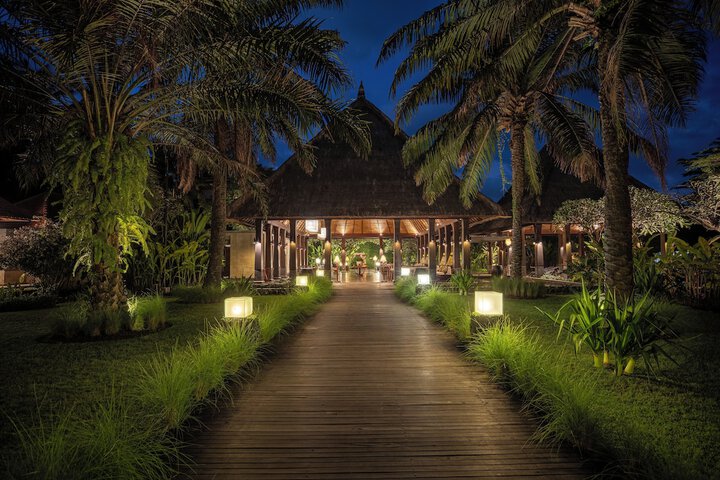Lobby Entry