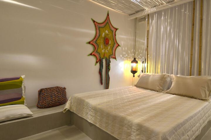 Room 8 of 139