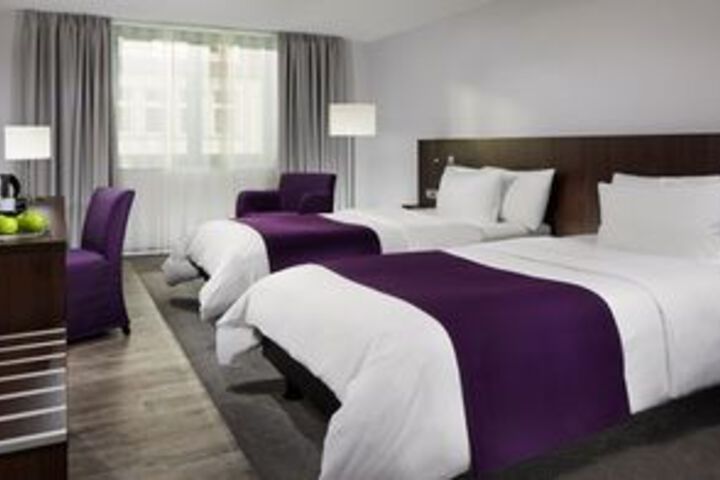 Room 47 of 120