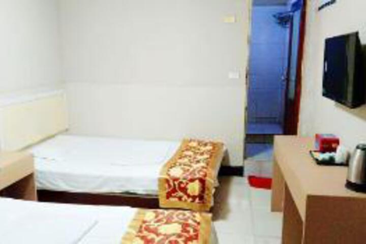 Room 6 of 6