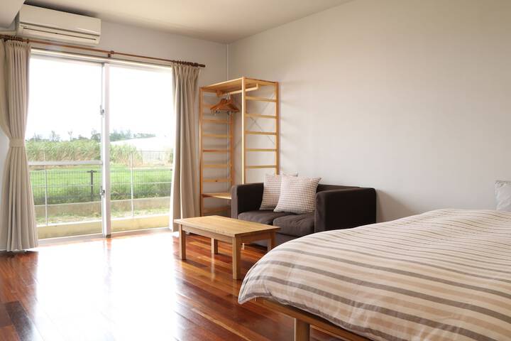 Room 6 of 27