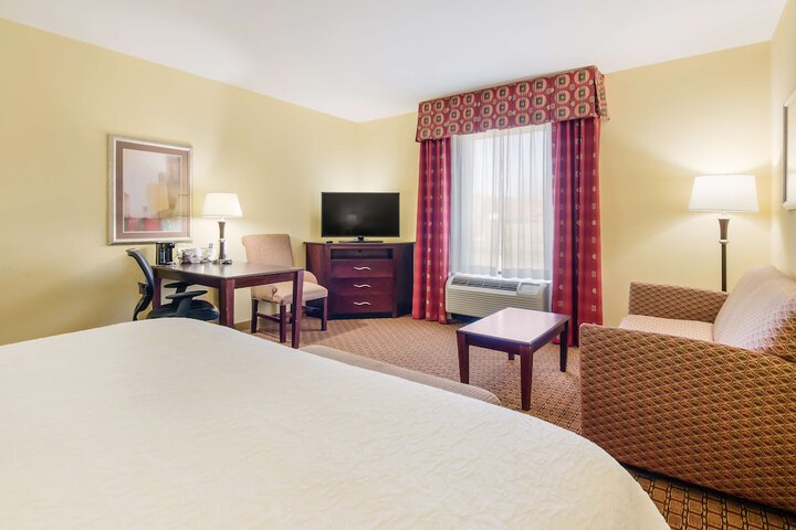 Room 8 of 35