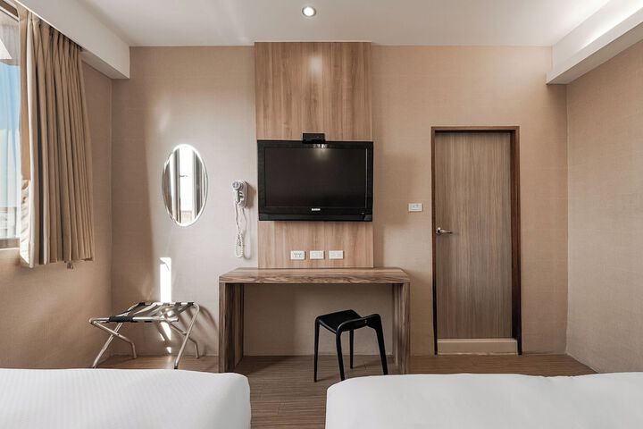 Room 40 of 65