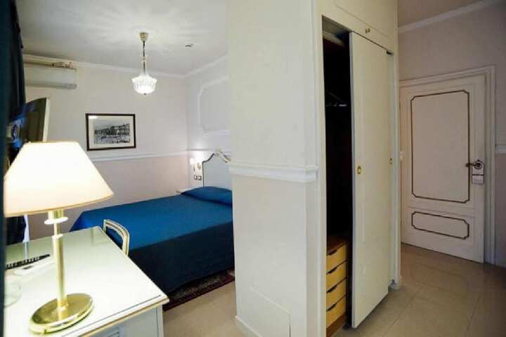 Room 12 of 58