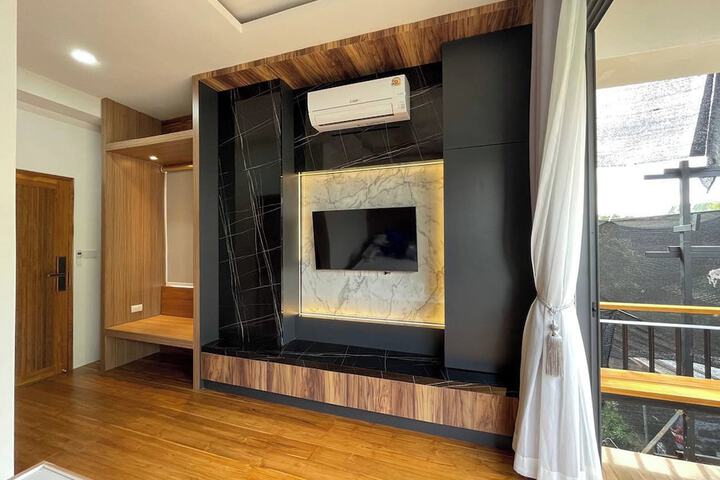 Room 15 of 34