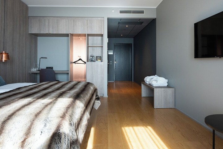 Room 18 of 86