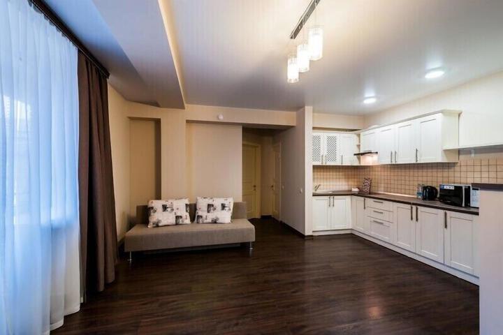Room 9 of 21