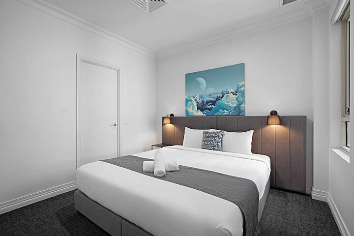 Room 12 of 64