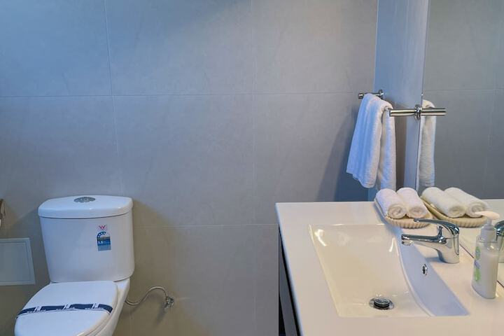 Room 32 of 41