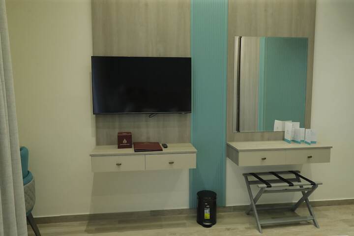 Room 11 of 42