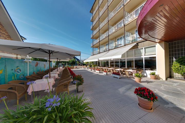 Terrace/Patio 33 of 40