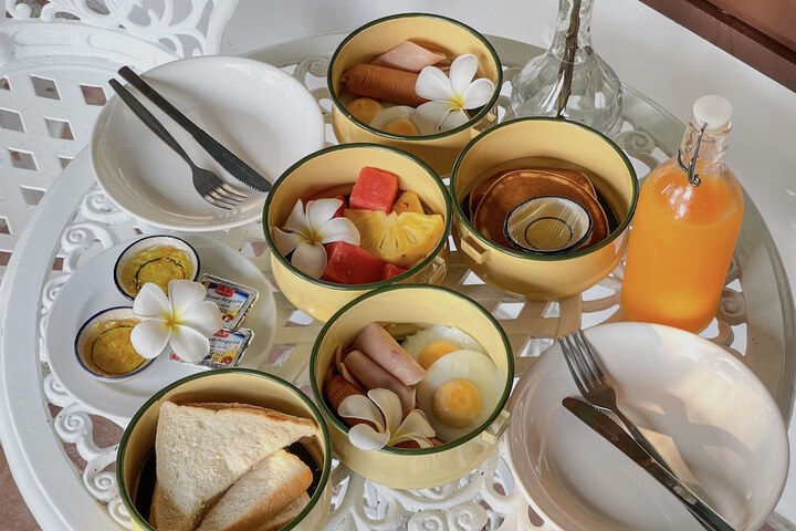 Breakfast meal