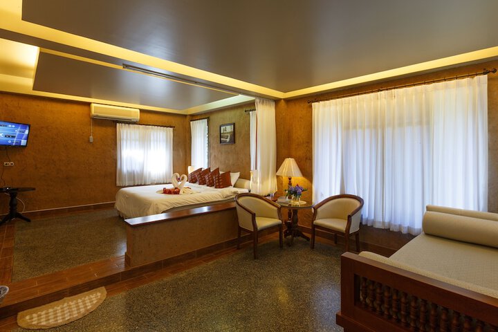 Room 15 of 73