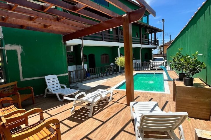 Pool 16 of 30