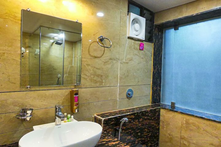 Room 13 of 47