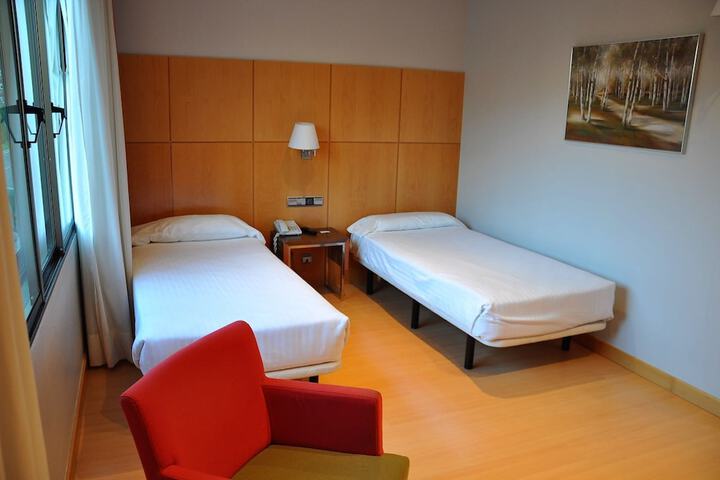 Room 6 of 31