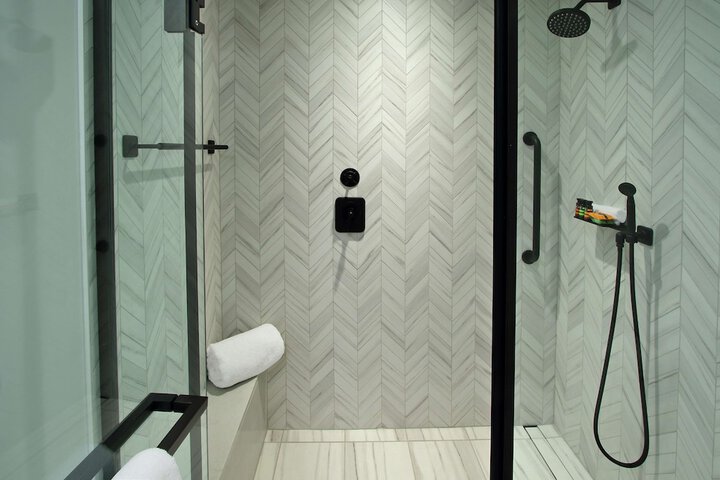 Bathroom shower