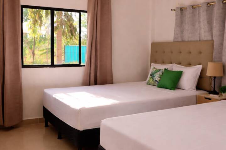 Room 10 of 20