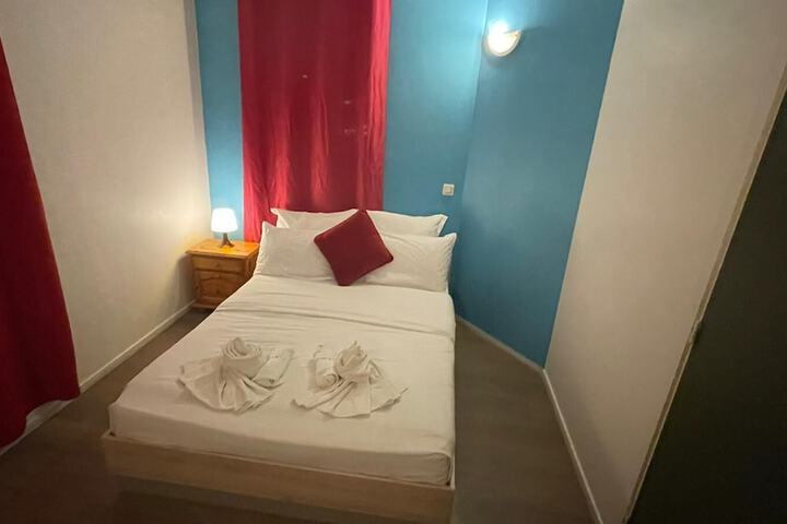 Room 36 of 158