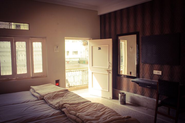 Room 42 of 62