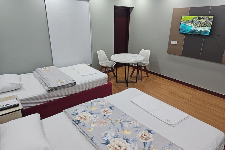 Room 34 of 66