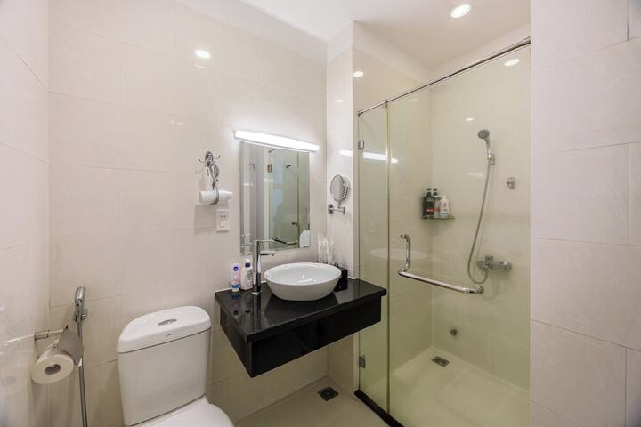 Room 15 of 21