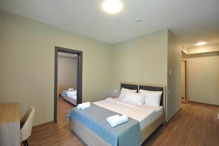 Room 5 of 19