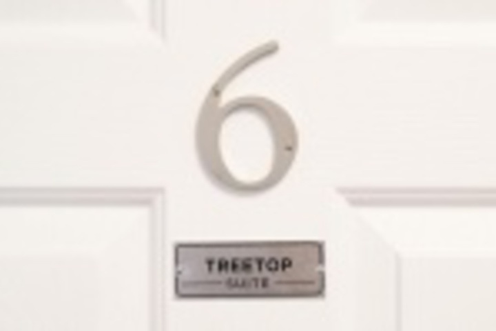 Room 353 of 671