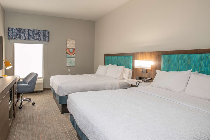 2 Double Beds (4 of 5)