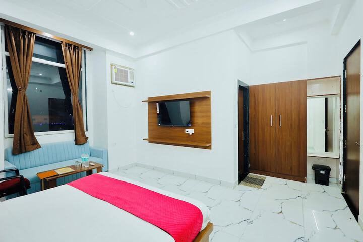 Room 25 of 44