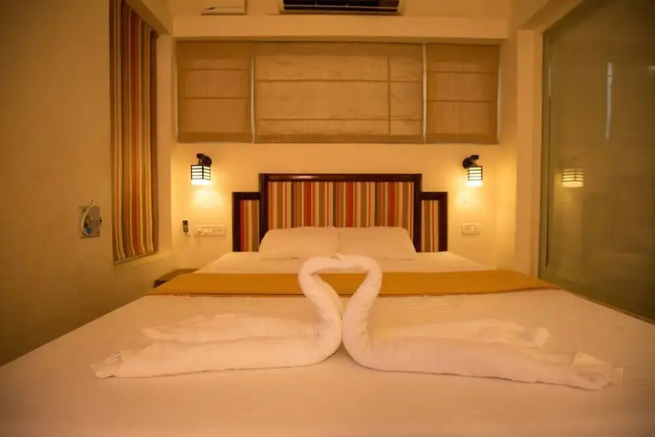 Room 5 of 23