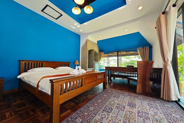 Room 10 of 46