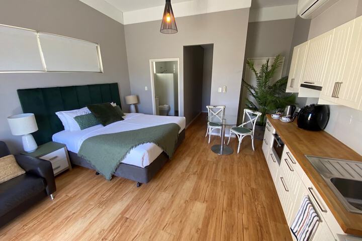 Room 21 of 39