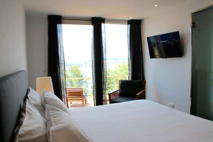 Room 39 of 90