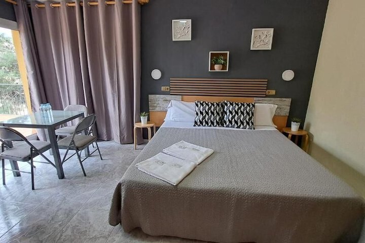 Room 11 of 22