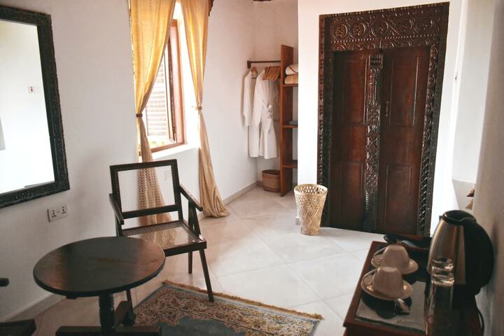Room 9 of 53