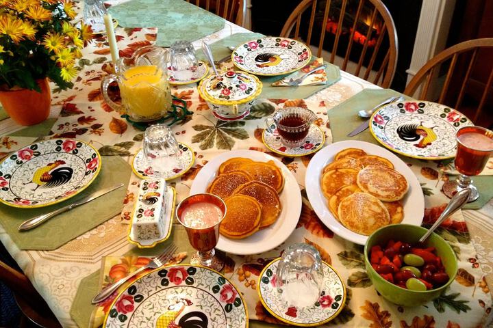 Breakfast/Coffee Service 42 of 78