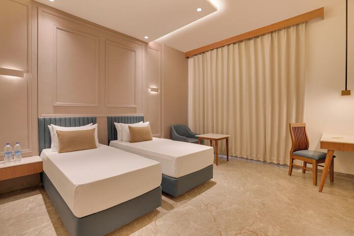 Room 12 of 41