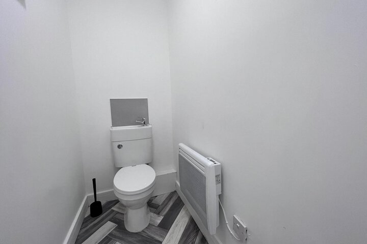 Room 85 of 93