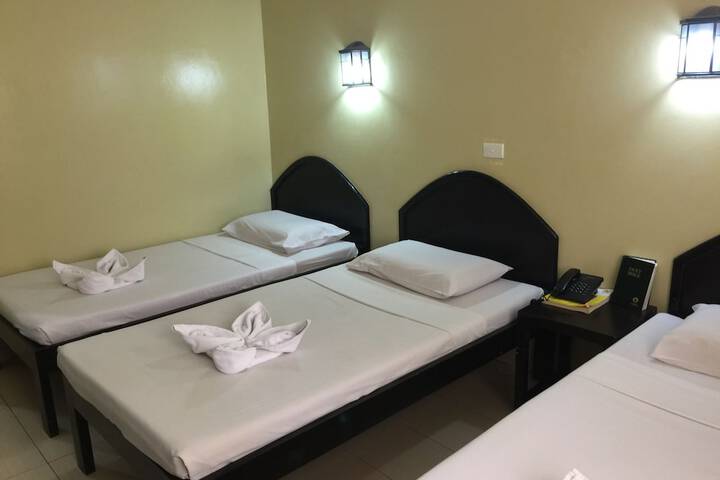 Room 9 of 29