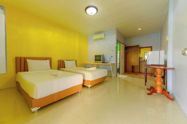Room 13 of 97