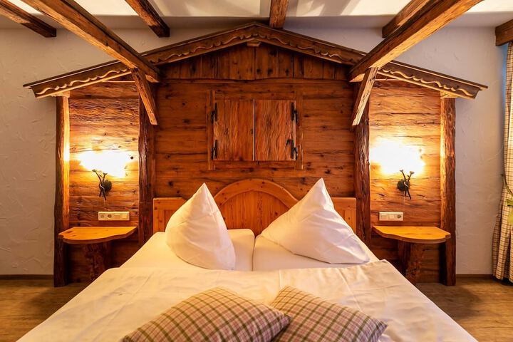 Room 3 of 19