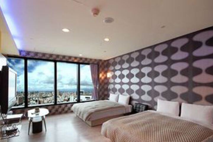 Room 63 of 89