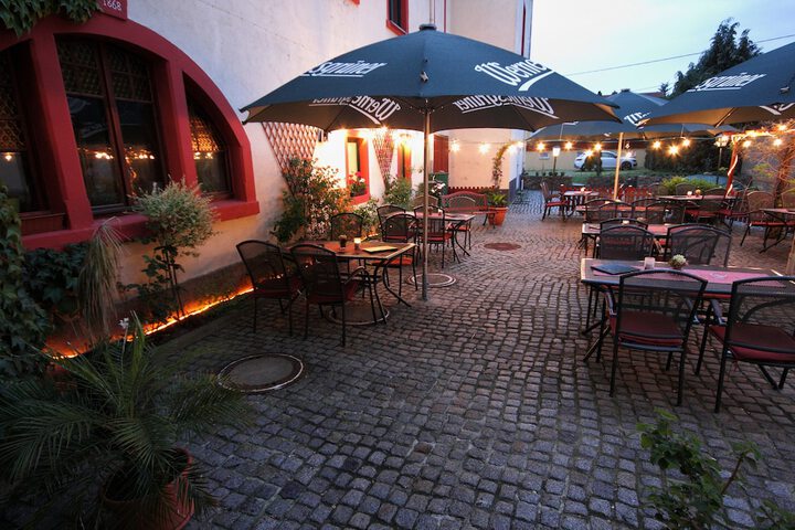 Hotel Exterior 35 of 40