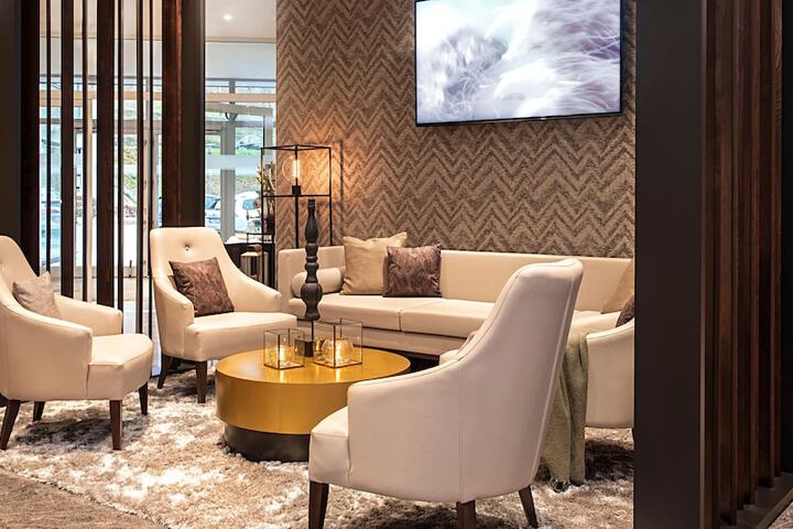 Lobby Photos