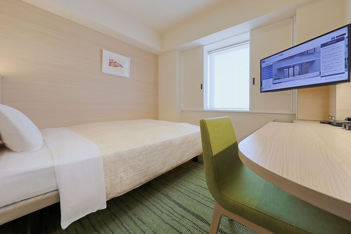 Room 14 of 50