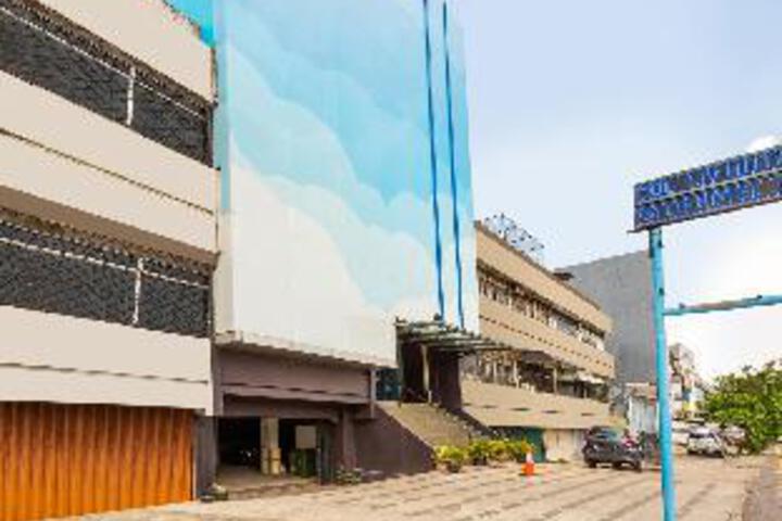 Oyo 3735 Liv Hotel